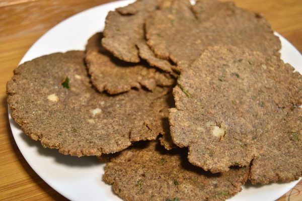 कूटु के आटे की पूरी