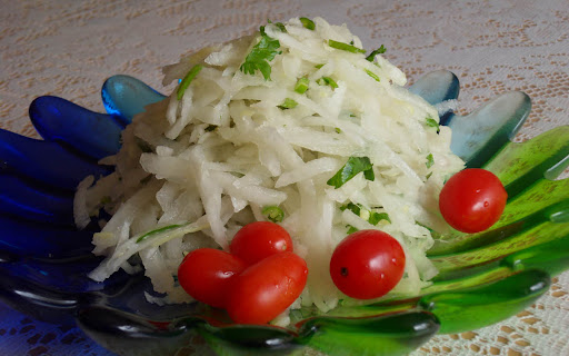 मूली लच्छा सलाद