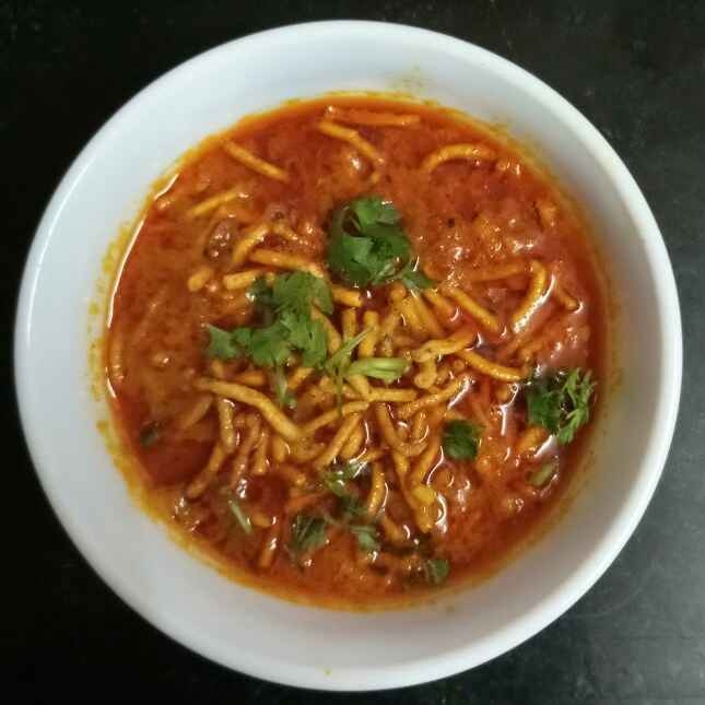 सेव टमाटर की सब्जी