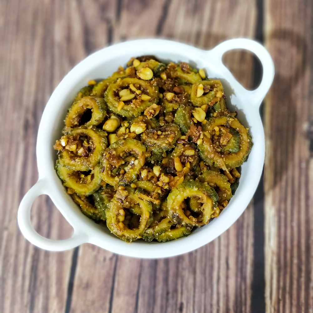 करेले की मीठी सब्जीब