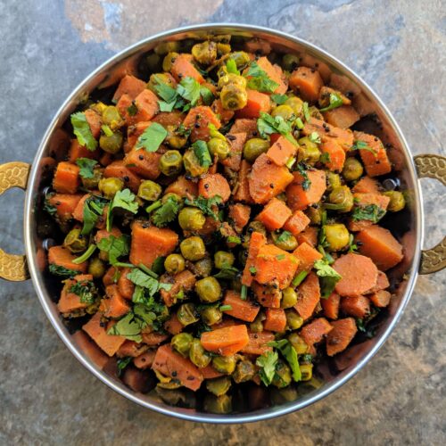 गाजर मटर और बड़ियां