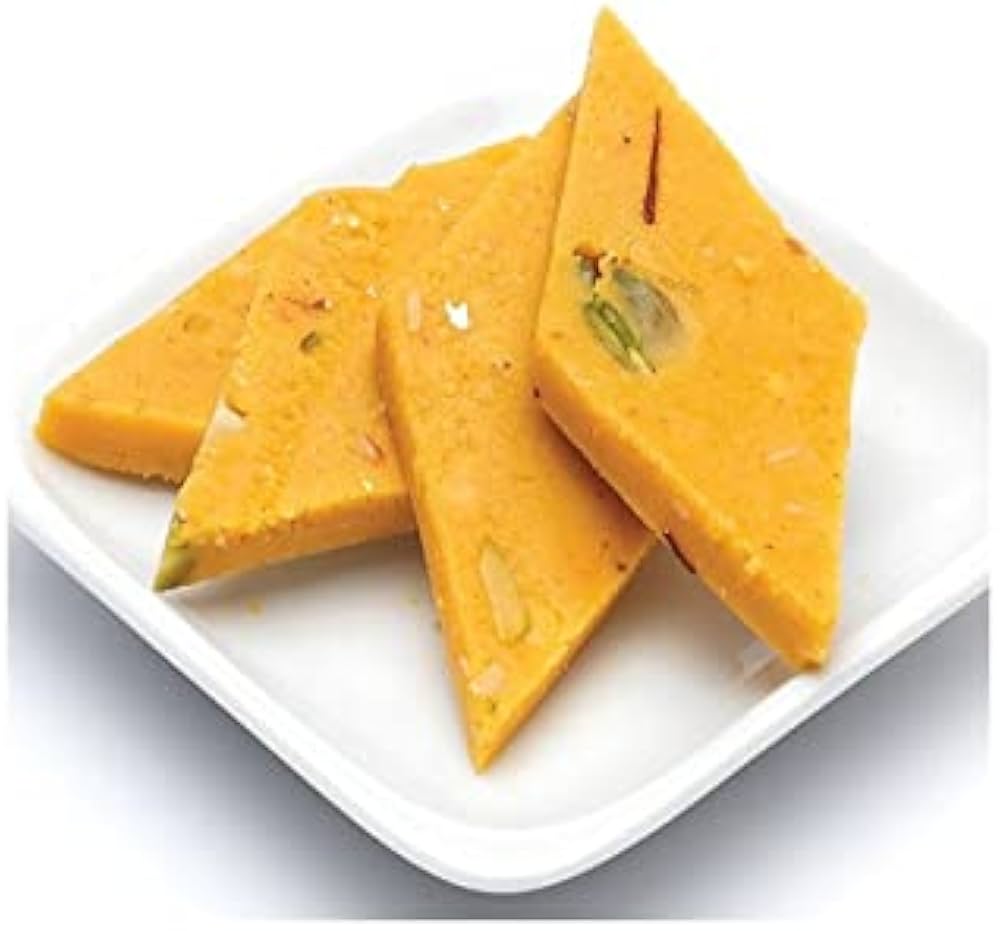 काजू केसर बर्फी