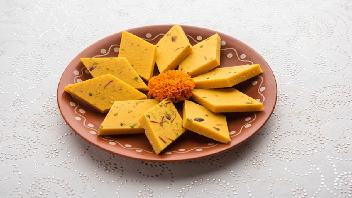 बादाम कतली