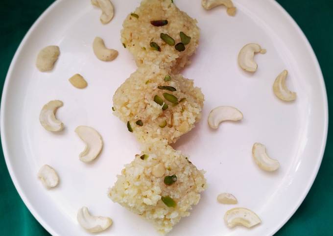 काजू पनीर बर्फी