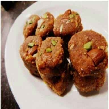 उड़द दाल पिन्नी